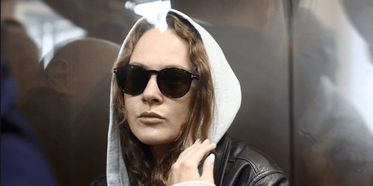 unlu aktris havalimaninda uyusturucuyla yakalandi 7 yil hapis isteniyor BsGkggHe