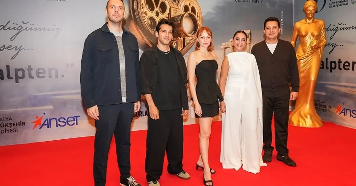 altin portakalda ilk gala gelin takimi 2 2X8ZXHmY.webp