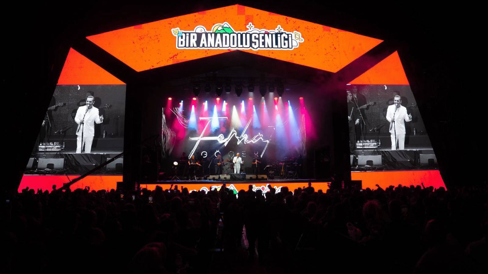 bir anadolu senligi bes sehirde 898 bin 608 kisi sanatla bulustu AFLD1B3l