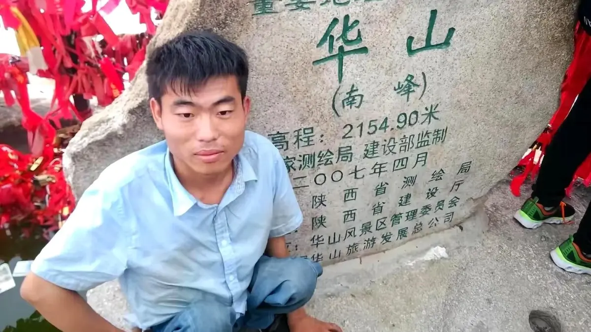 cinde okuma yazmayi 16 yasinda ogrenip doktor olan dilenci JUlilyrQ.jpg