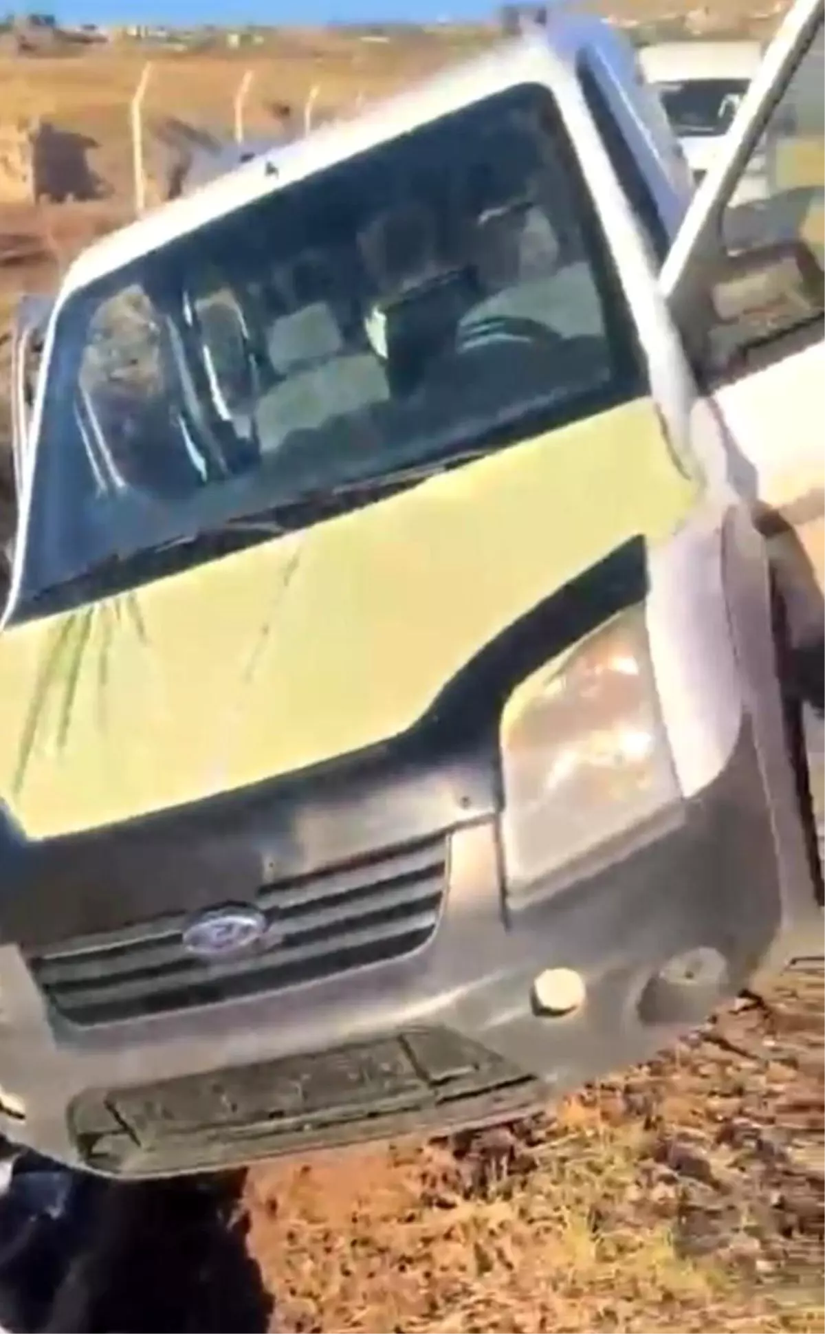 gunes enerjisi santralinden kablo calmaya calisan sahislarin fiyaskosu 8IWL97IJ.jpg