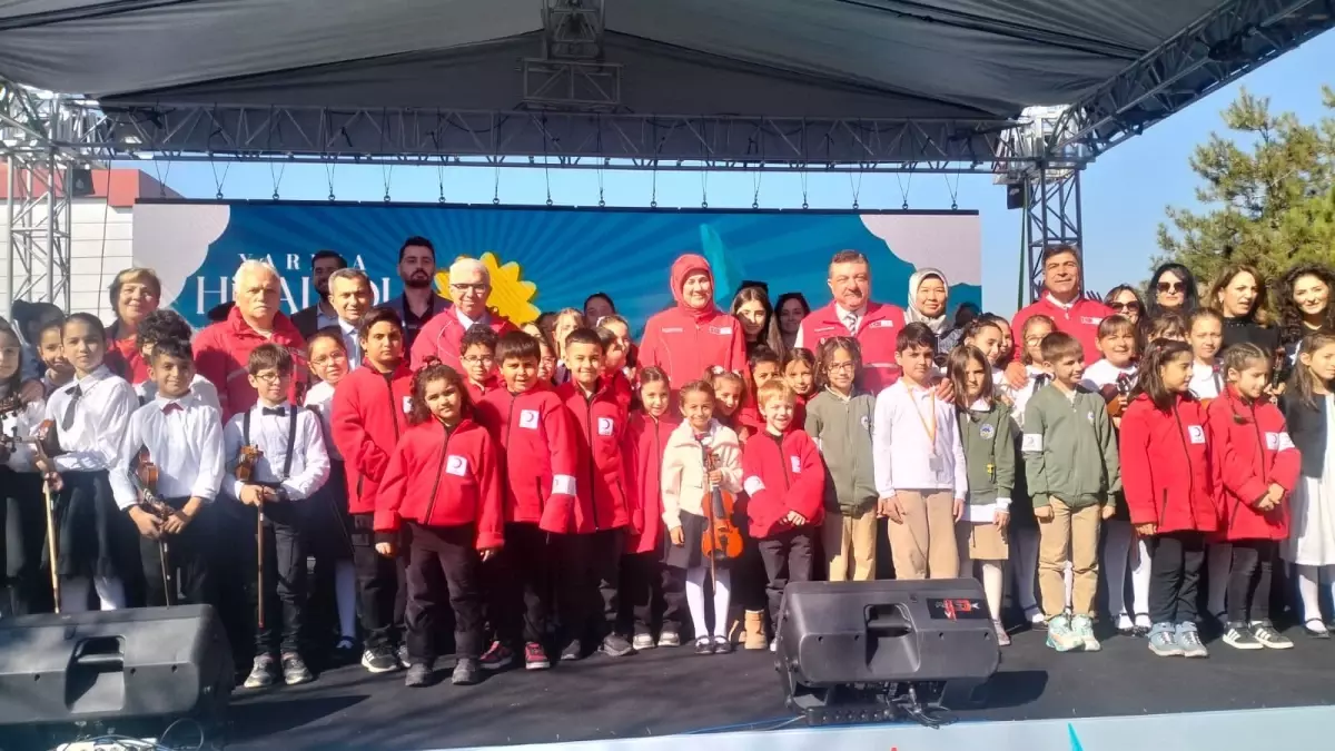 kizilay haftasinda insani yardim ve egitim etkinlikleri aAzEvLjB.jpg